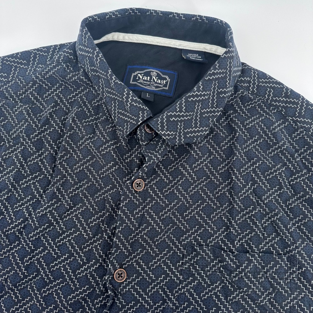 Nat Nast Button Up Shirt Mens Large Navy Blue Silk Cotton Geometric Zigzag Short